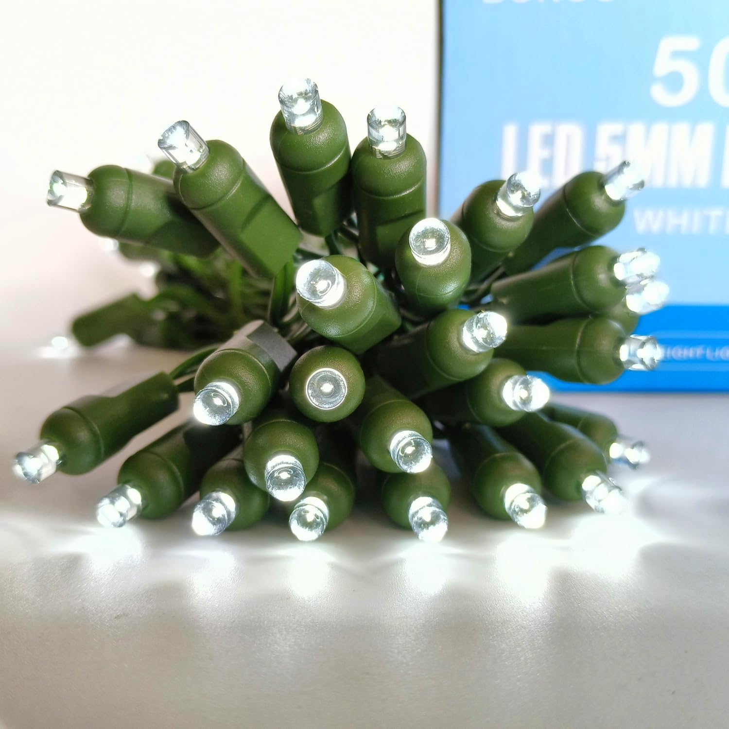 50 Bulbs White 5mm LED Christmas Lights Battery Operated with Remote Timer 8 Lighting Modes, Green Wire